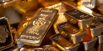 طلای جهانی برای ششمین هفته متوالی صعودی ماند