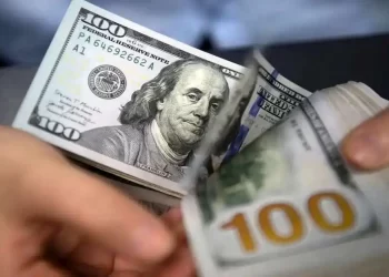 اختلاف دلار توافقی و آزاد مجدد ۳۵ درصد شد