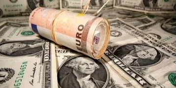 شوک مذاکرات به بازار ارز ایران/ دوره استثنائی تاریخ ایران در راه است؟