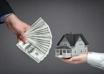 روند پرفراز و نشیب قیمت دلاری مسکن در یک سال گذشته / بازار مسکن برای سبقت از دلار آماده شد