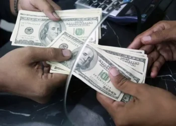 آیا توافق قاهره قیمت دلار را زیر مرز ۱۰۰ هزار تومان نگاه می‌دارد؟