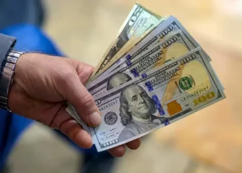 شوک بی سابقه دلار / ریزش بی‌سابقه قیمت دلار در راه است؟