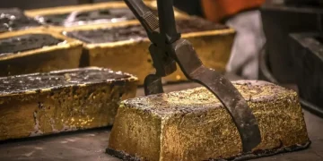 طلا بالاخره سقوط کرد