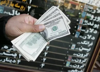 آرامش فعلی بازار ارز موقت است/ موفقیت سیاست ارز تک‌نرخی وابسته به نتیجه مذاکرات ایران و آمریکاست