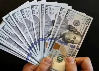جنگ، تنها عامل افزایش قیمت دلار نیست / بی‌ثباتی نرخ ارز بیش از تورم به اقتصاد آسیب وارد می‌کند